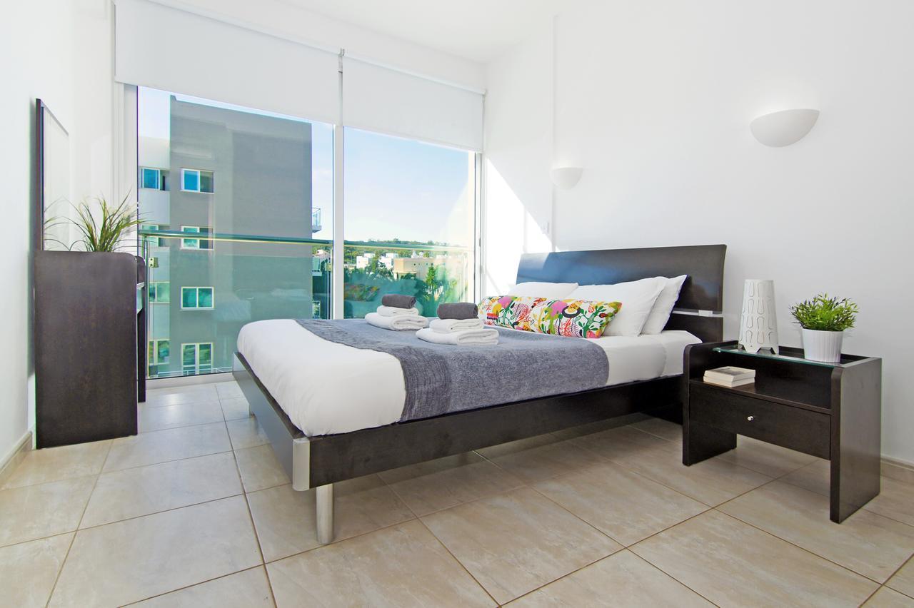 Amber - Coralli Beachfront Apartment Protaras Eksteriør billede