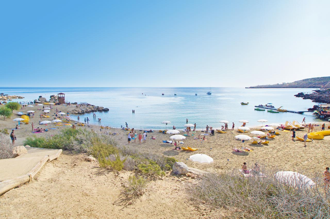 Amber - Coralli Beachfront Apartment Protaras Eksteriør billede